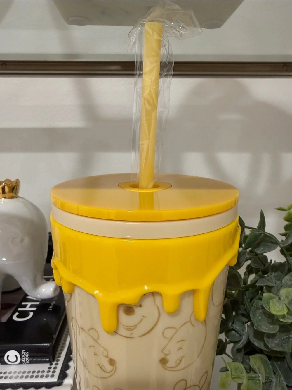 Disney Winnie the Pooh Drip Tumbler with Straw